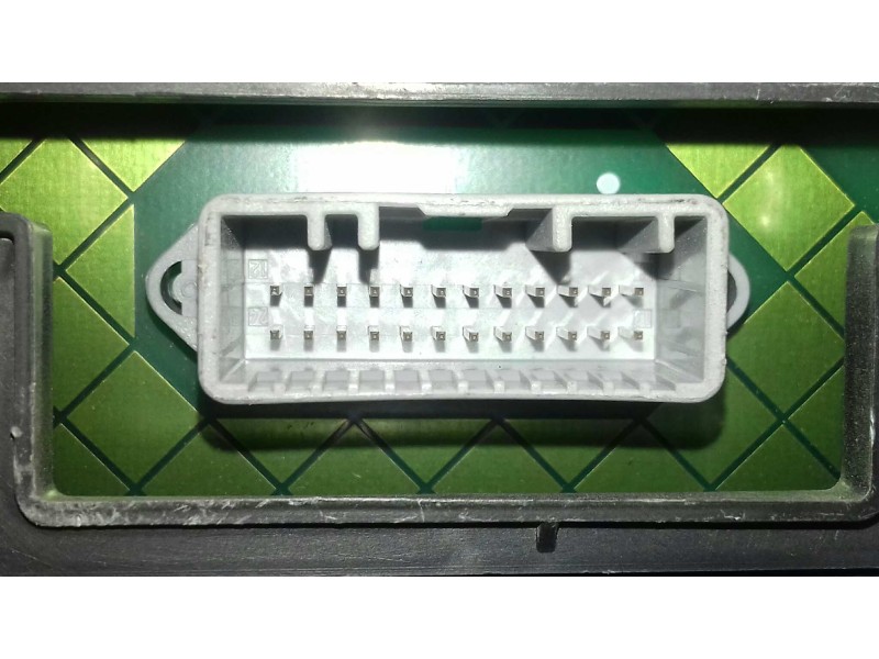 Recambio de cuadro instrumentos para renault clio iii expression referencia OEM IAM 8200820993C 2RPF10A855A VISTEON