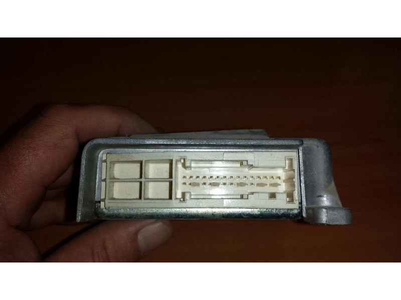 Recambio de centralita airbag para hyundai h 1 h 1 furg.caja cerr.c. puerta referencia OEM IAM 959104A200 GEN40A2 