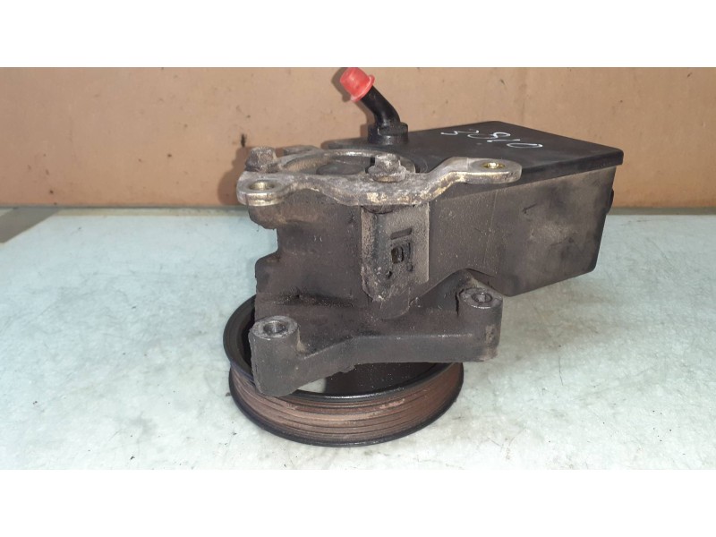 Recambio de bomba direccion para ssangyong kyron 200 xdi premium 4wd referencia OEM IAM N56540647  