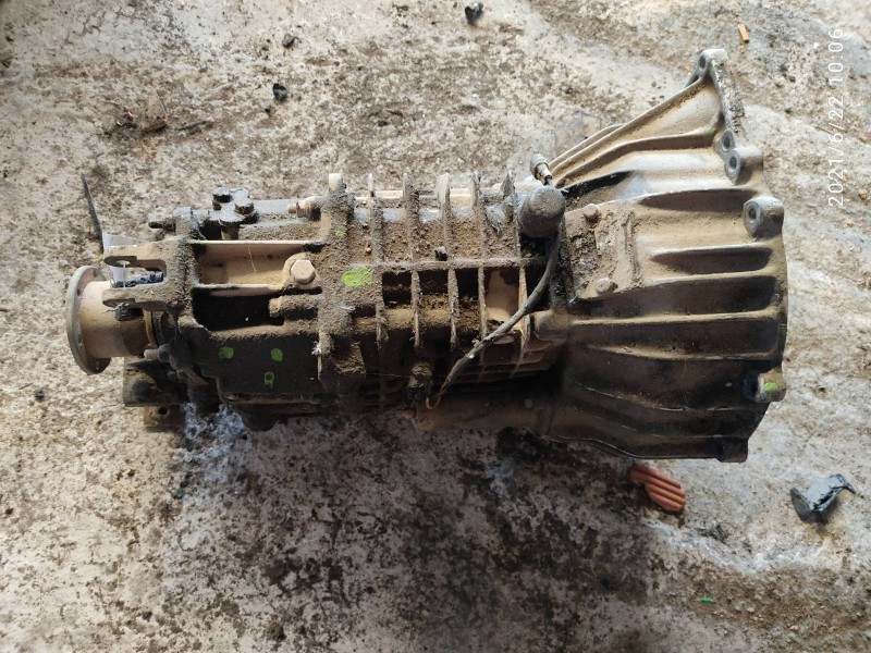 Recambio de caja cambios para tata safari 2.9d referencia OEM IAM 2284710S0910848  