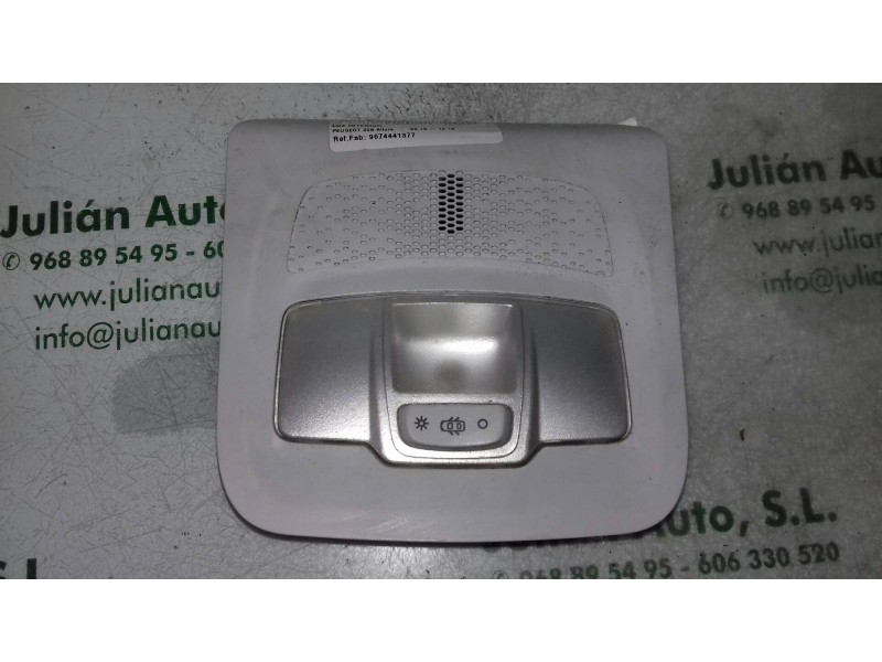 Recambio de luz interior para peugeot 208 allure referencia OEM IAM 9674441377  