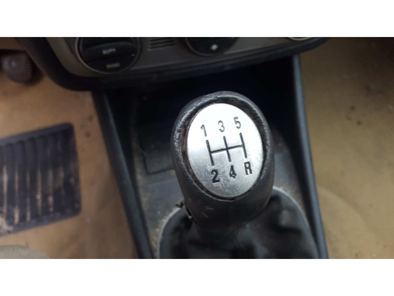 alfa romeo 147 (190) del año 2003