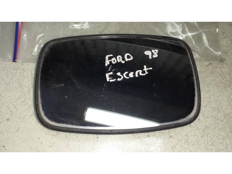 Recambio de cristal retrovisor derecho para ford escort berl./turnier referencia OEM IAM 3001972  