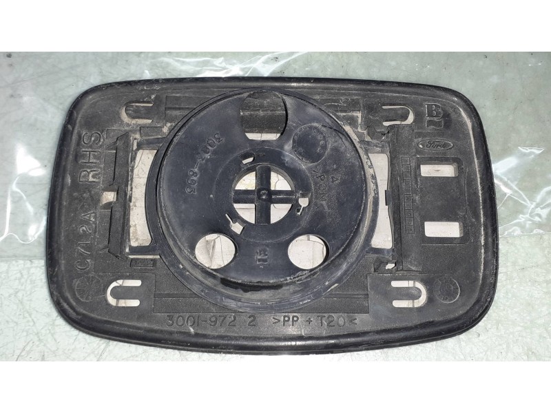 Recambio de cristal retrovisor derecho para ford escort berl./turnier referencia OEM IAM 3001972  