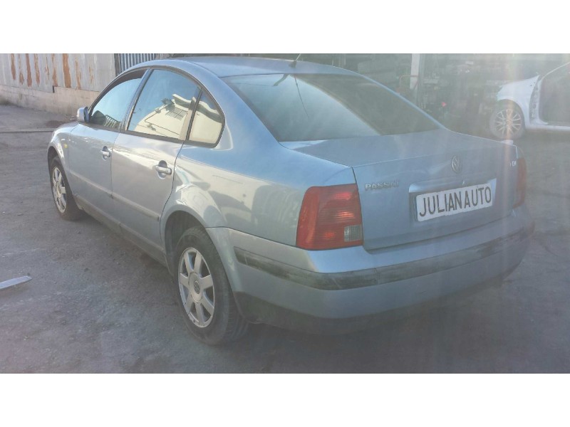 volkswagen passat berlina (3b2) del año 1999