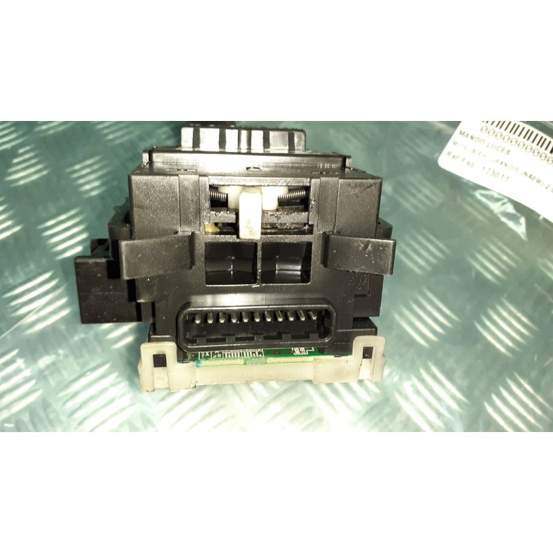 Recambio de mando luces para mitsubishi grandis (na0w) 2.0 di-d inform referencia OEM IAM 173011  17D706