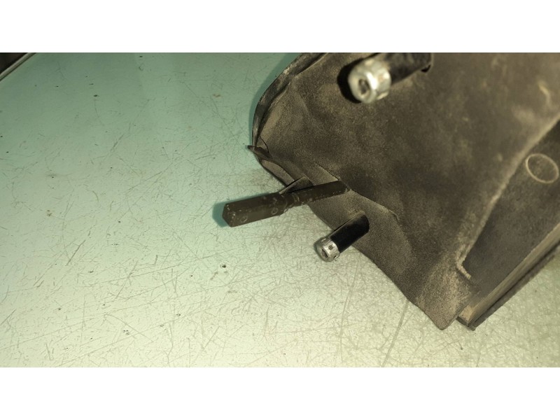 Recambio de retrovisor derecho para ford fiesta courier referencia OEM IAM 3004422  MANUAL