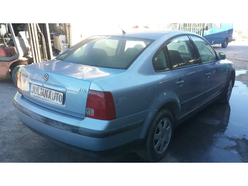 volkswagen passat berlina (3b2) del año 1999