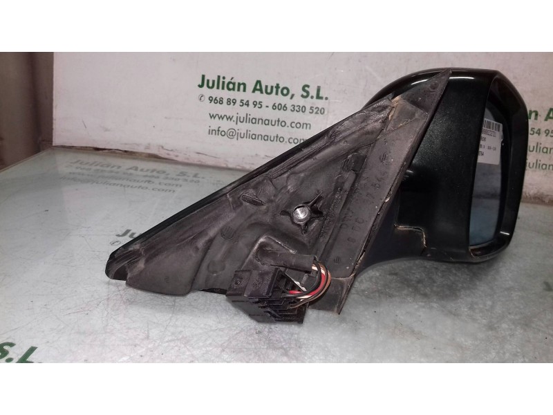 Recambio de retrovisor derecho para audi a4 berlina (b5) 1.8 referencia OEM IAM 8D0857544  ELECTRICO