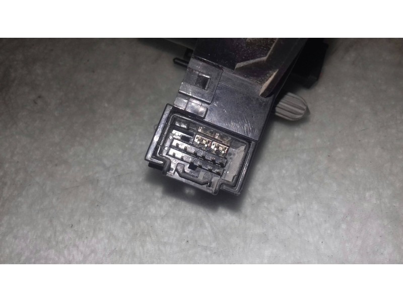 Recambio de anillo airbag para mazda 3 berlina (bk) 1.6 vvt active referencia OEM IAM Z904510868  