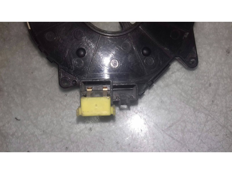 Recambio de anillo airbag para kia cerato 1.5 lx crdi familiar (5-ptas.) referencia OEM IAM KL4F4D0425  