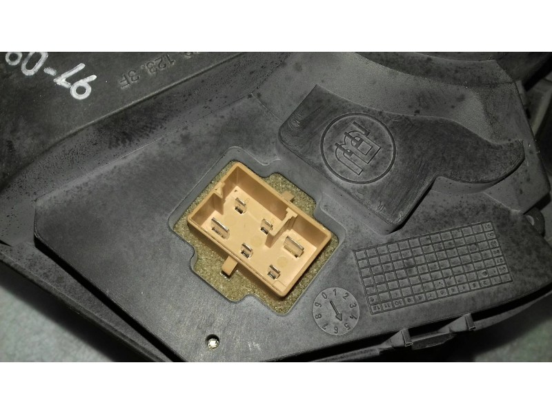 Recambio de ventilador calefaccion para audi a4 berlina (b5) 1.8 referencia OEM IAM 8D1820021 740221233F 