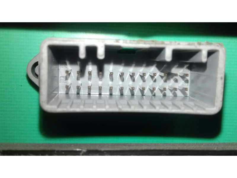 Recambio de cuadro instrumentos para renault clio iii emotion referencia OEM IAM 8200582709G 8200582709 VISTEON