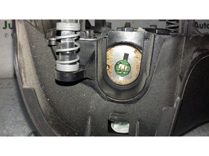 Recambio de airbag delantero izquierdo para peugeot 206 berlina x-line referencia OEM IAM 96441166ZR  DOS CONECTORES