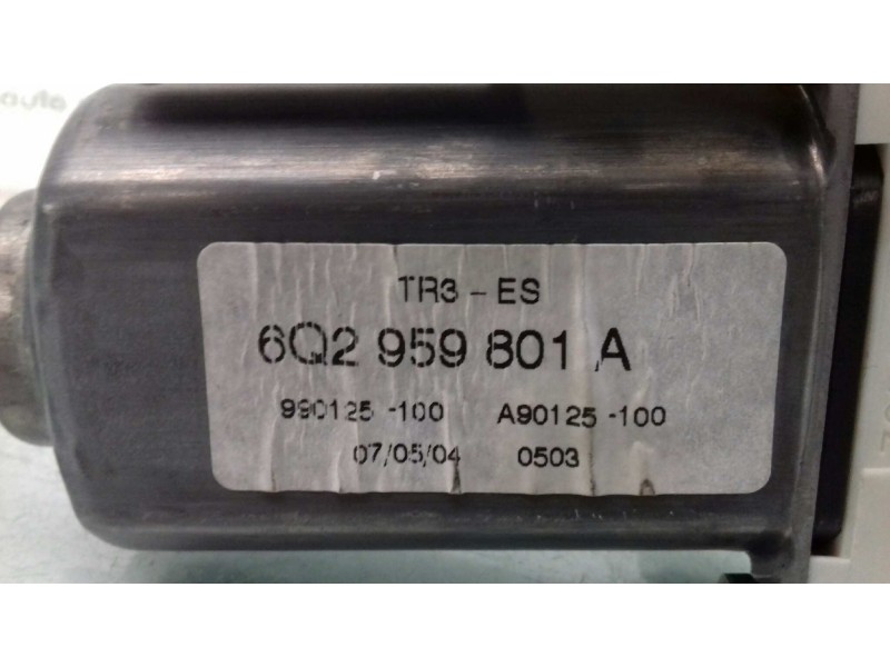 Recambio de motor elevalunas delantero derecho para seat ibiza (6l1) stella referencia OEM IAM 6Q2959801A 104383101 05074140