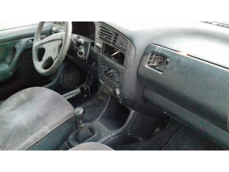 volkswagen golf iii berlina (1h1) del año 1996