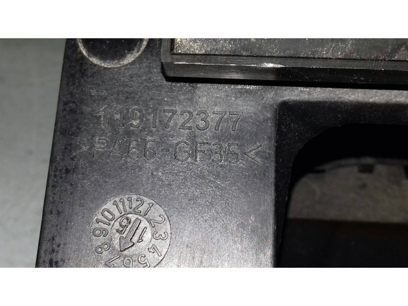 Recambio de palanca cambio para peugeot 208 allure referencia OEM IAM 119172377  