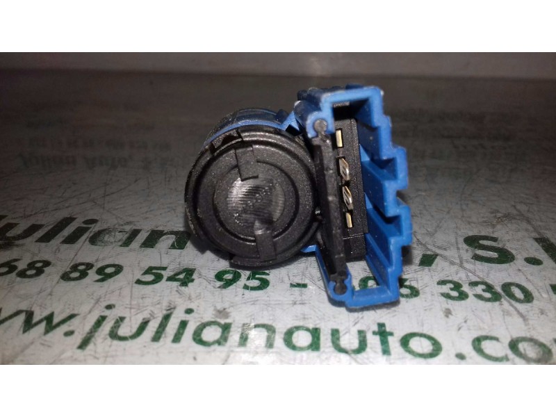 Recambio de sensor para seat ibiza (6l1) stella referencia OEM IAM 1J0927189E 2 PINES PEDAL EMBRAGUE