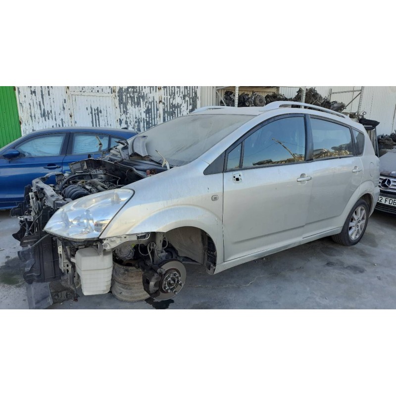 toyota corolla verso (r1) del año 2005