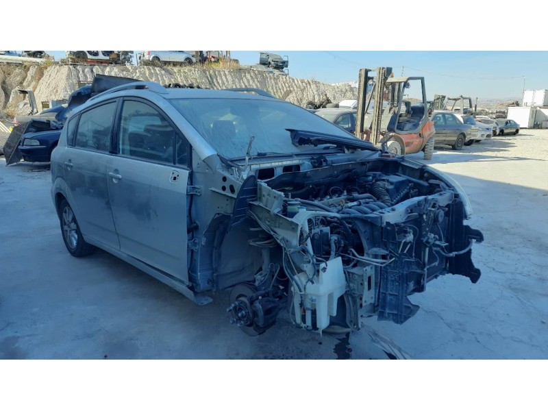 toyota corolla verso (r1) del año 2005