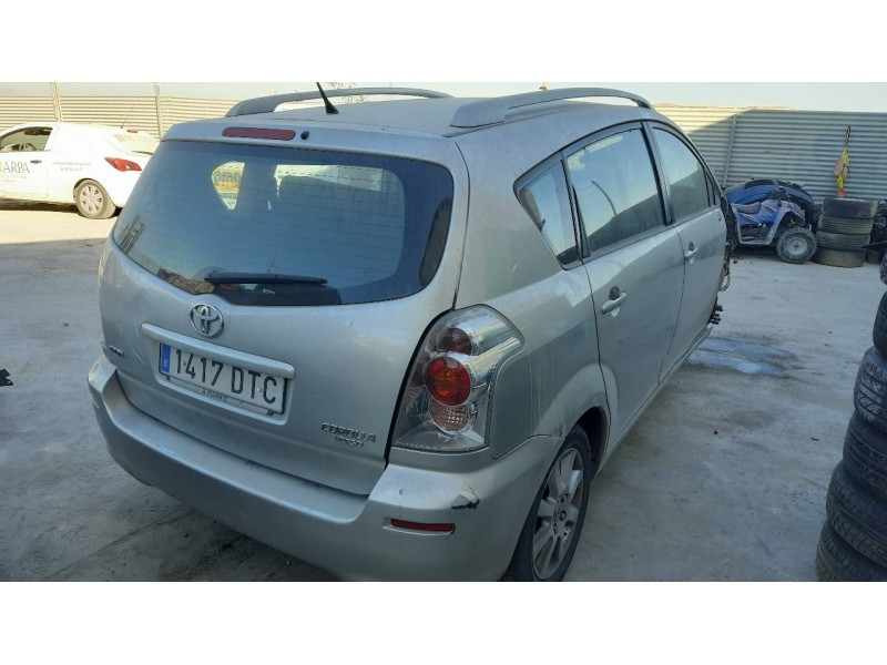 toyota corolla verso (r1) del año 2005