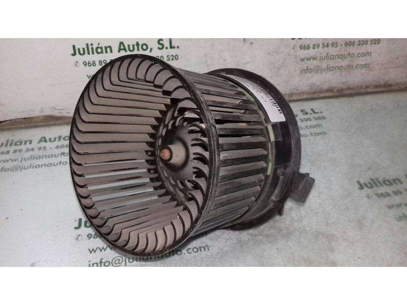 Recambio de ventilador calefaccion para peugeot 208 allure referencia OEM IAM T1013140A  VALEO