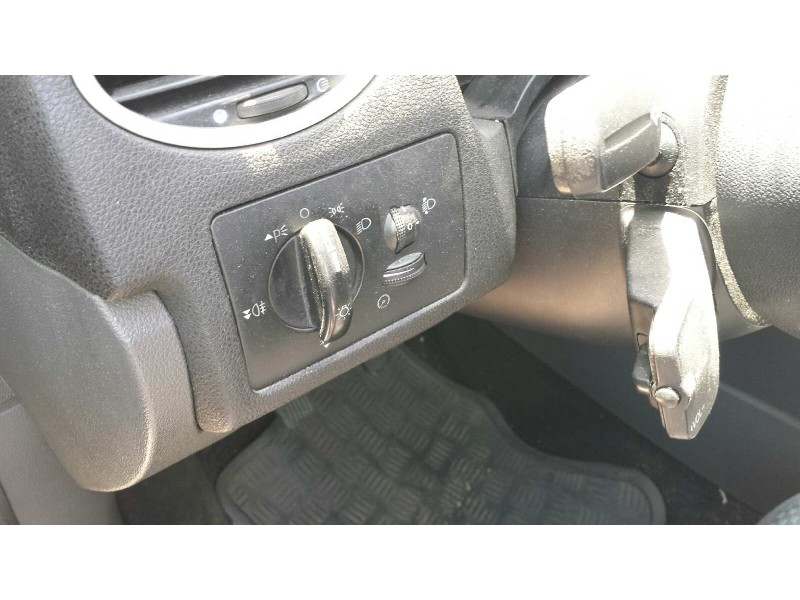 ford focus berlina (cap) del año 2005