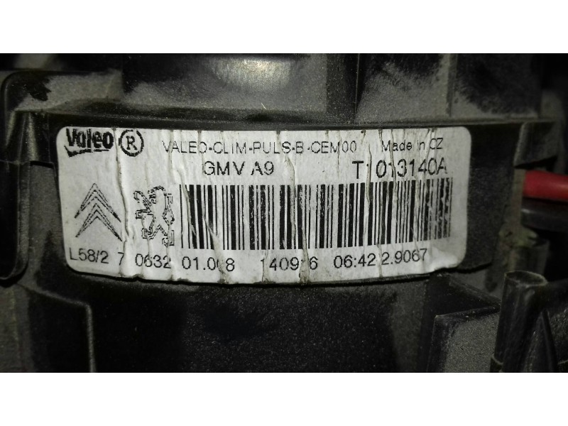 Recambio de ventilador calefaccion para peugeot 208 allure referencia OEM IAM T1013140A  VALEO