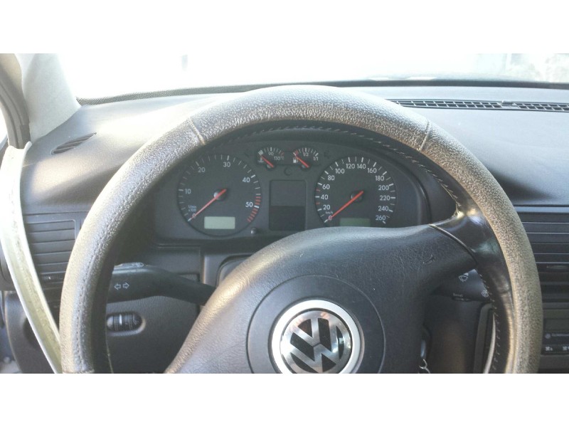 volkswagen passat berlina (3b2) del año 1999