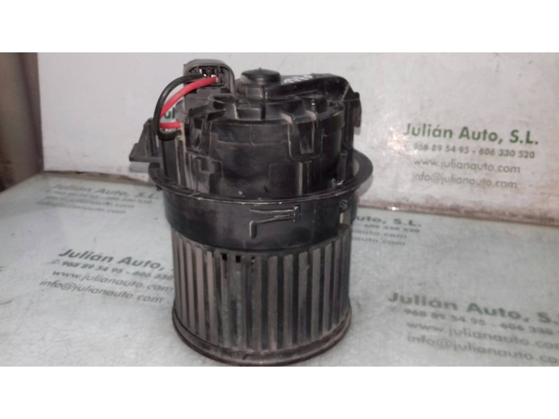 Recambio de ventilador calefaccion para peugeot 208 allure referencia OEM IAM T1013140A  VALEO