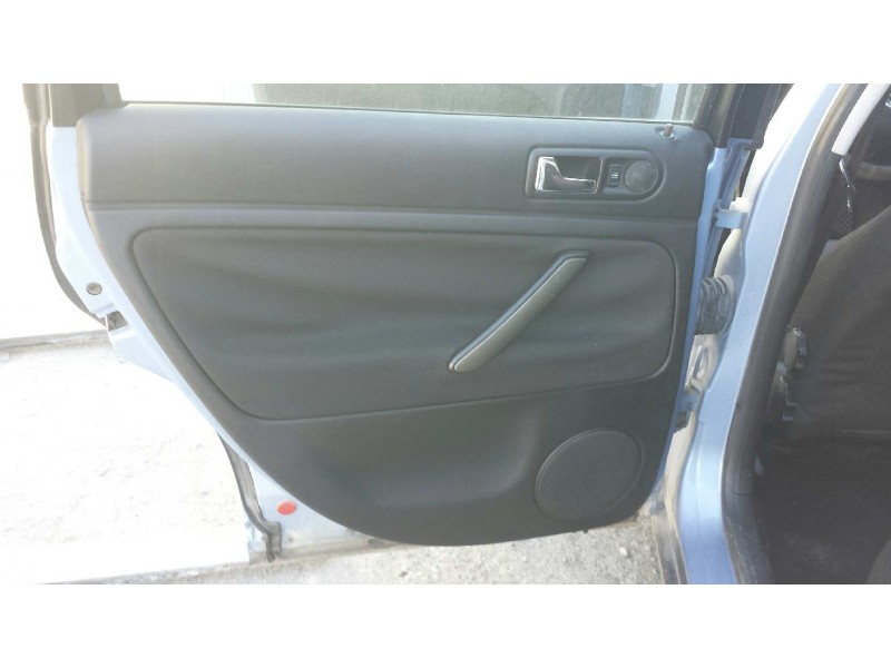 volkswagen passat berlina (3b2) del año 1999