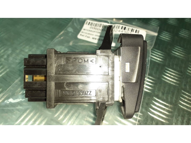 Recambio de interruptor para mitsubishi grandis (na0w) 2.0 di-d inform referencia OEM IAM MN151939ZZ  REAR