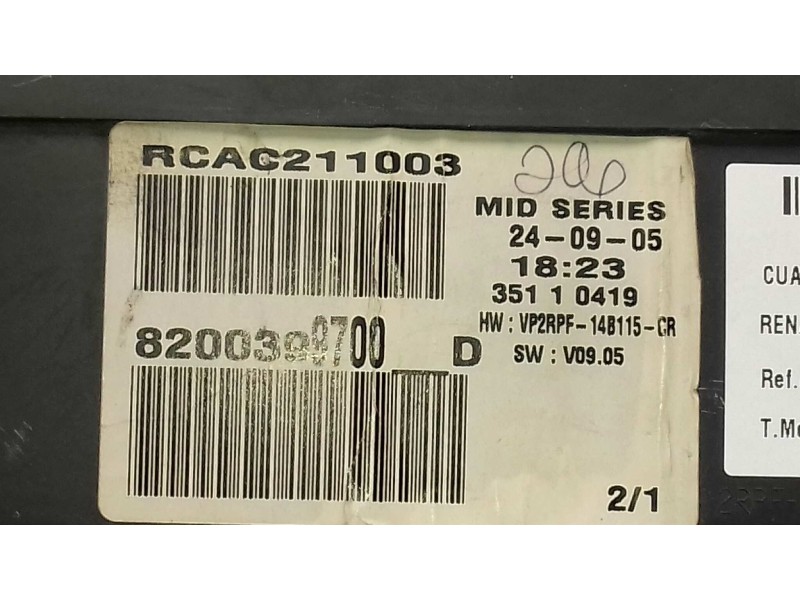 Recambio de cuadro instrumentos para renault megane ii berlina 5p dynamique referencia OEM IAM 8200399700D RCAC211003 VISTEON