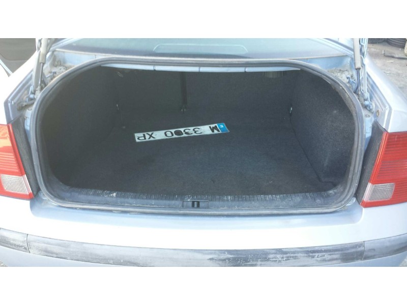 volkswagen passat berlina (3b2) del año 1999