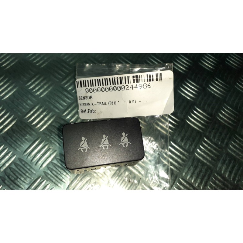 Recambio de sensor para nissan x-trail (t31) se referencia OEM IAM  CONECTOR 5 PINES CINTURON