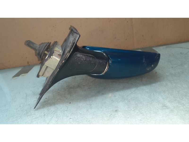 Recambio de retrovisor derecho para ford escort berlina/turnier referencia OEM IAM 836030  MANUAL