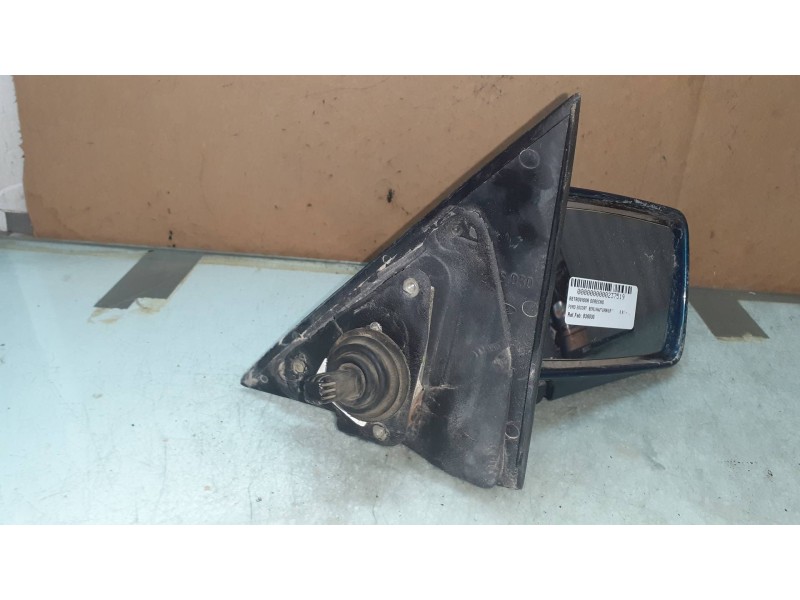 Recambio de retrovisor derecho para ford escort berlina/turnier referencia OEM IAM 836030  MANUAL