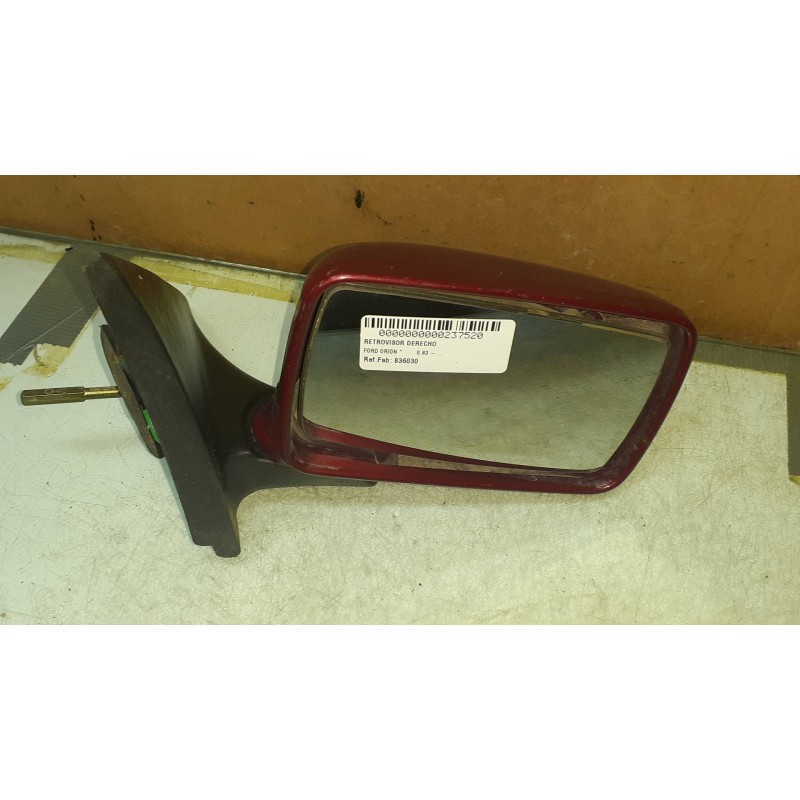 Recambio de retrovisor derecho para ford orion referencia OEM IAM 836030  MANUAL