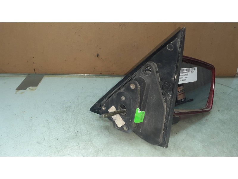 Recambio de retrovisor derecho para ford orion referencia OEM IAM 836030  MANUAL