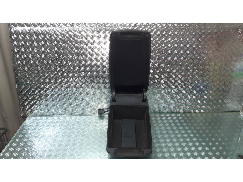 Recambio de apoyabrazos central para audi a6 avant (4f2) 2.0 tdi referencia OEM IAM   