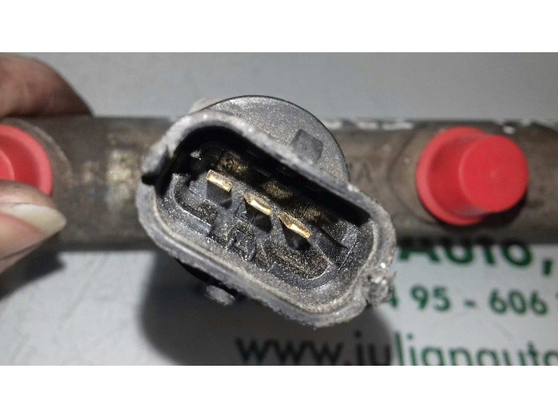 Recambio de rampa inyectora para renault megane ii classic berlina luxe dynamique referencia OEM IAM 7700114017 0281002405 04452