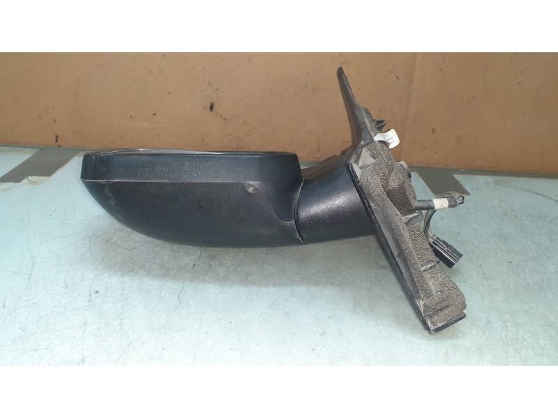 Recambio de retrovisor izquierdo para ford fiesta (cbk) ambiente referencia OEM IAM E11015782  ELECTRICO