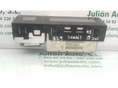 Recambio de pantalla multifuncion para renault megane ii berlina 5p authentique referencia OEM IAM P8200142416 8200142416 SAGEM 2