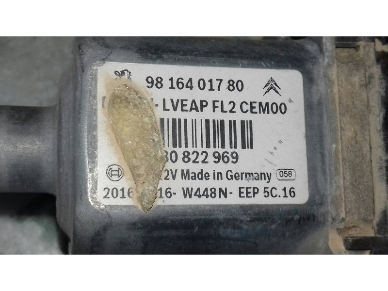Recambio de elevalunas delantero izquierdo para peugeot 208 allure referencia OEM IAM 9816401780 51894F ELECTRICO