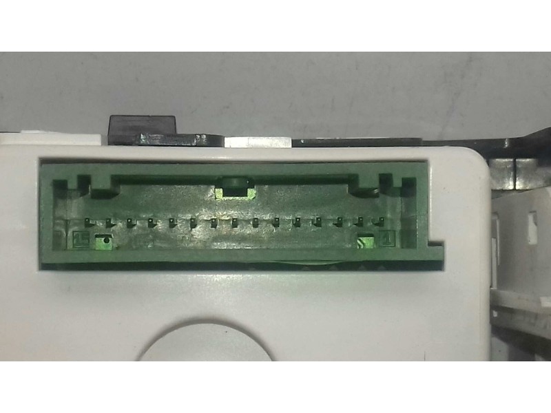 Recambio de pantalla multifuncion para renault laguna ii (bg0) authentique referencia OEM IAM 8200361582A  SAGEM