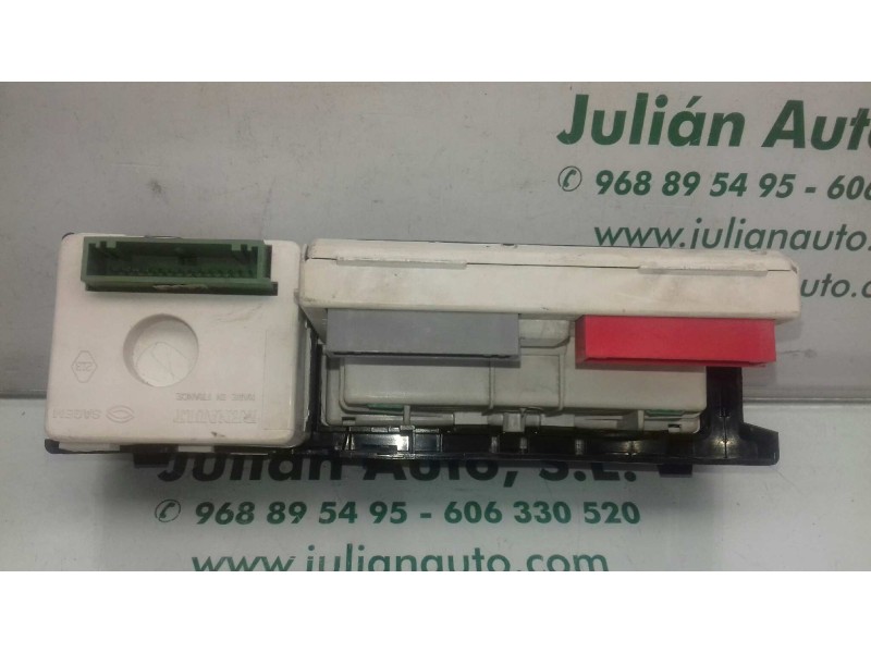 Recambio de pantalla multifuncion para renault laguna ii (bg0) authentique referencia OEM IAM P8200002604A  SAGEM