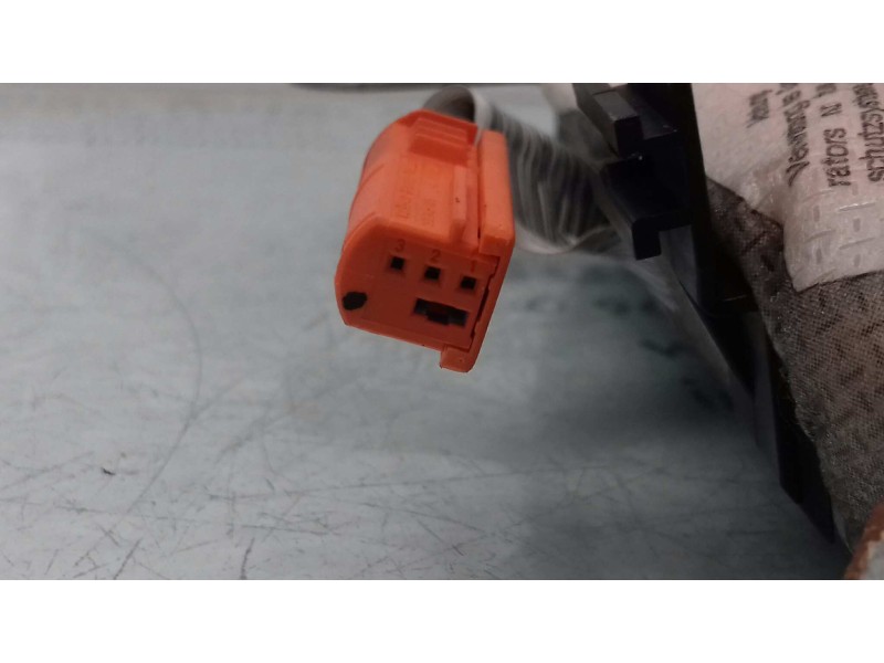 Recambio de airbag lateral delantero derecho para bmw serie 5 berlina (e39) 528i referencia OEM IAM 348231212C42 98B142EA012 