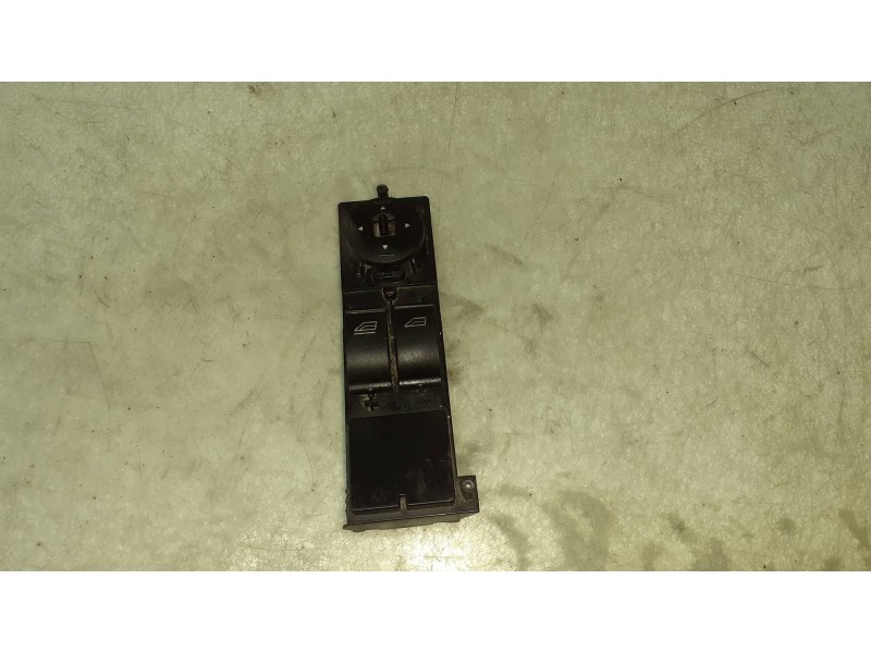 Recambio de mando elevalunas delantero izquierdo para ford focus c-max (cap) thunderbirds referencia OEM IAM 3M5T14529CD  031680