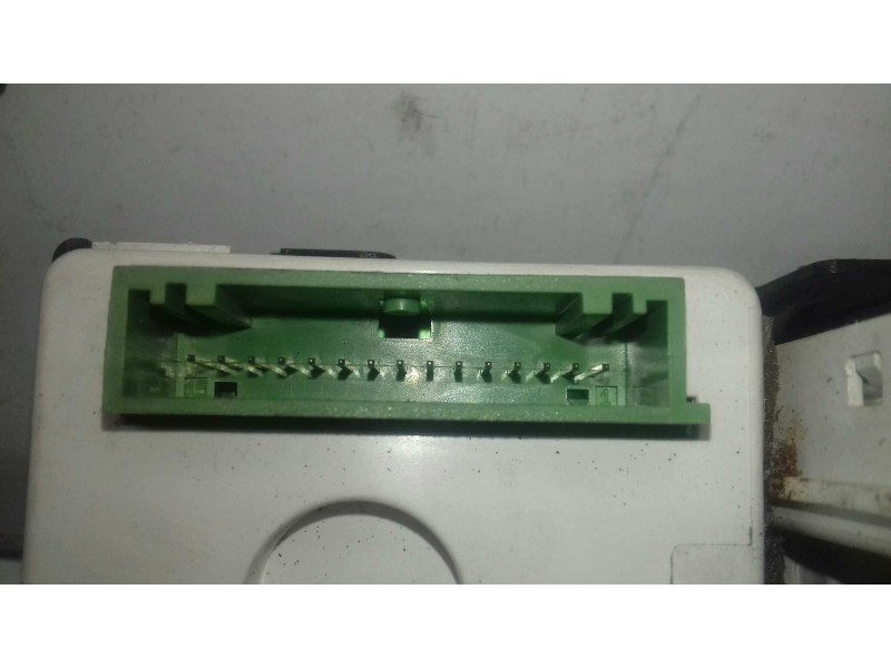 Recambio de pantalla multifuncion para renault laguna ii (bg0) authentique referencia OEM IAM P8200002604A  SAGEM