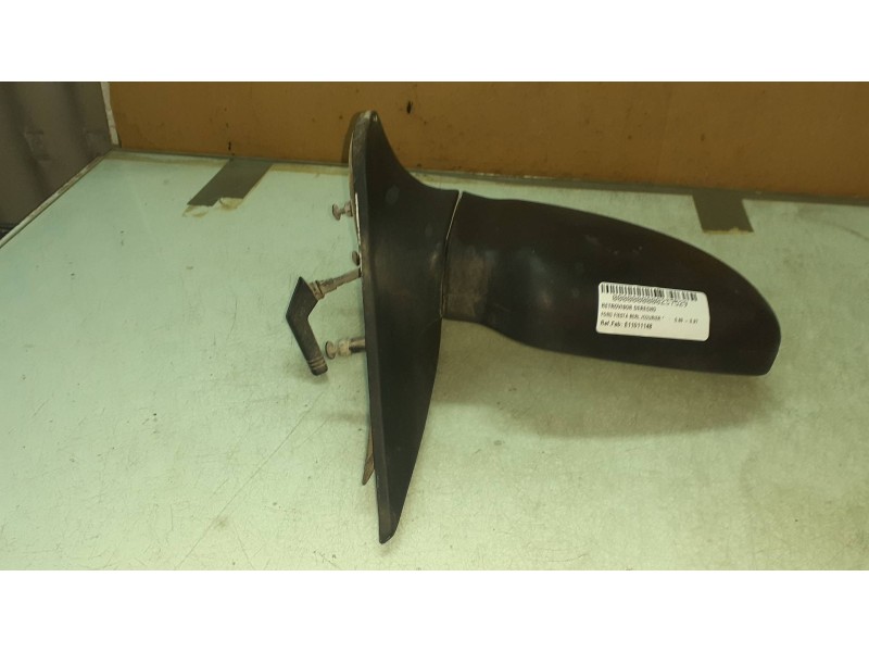 Recambio de retrovisor derecho para ford fiesta berl./courier referencia OEM IAM E11011148  MANUAL